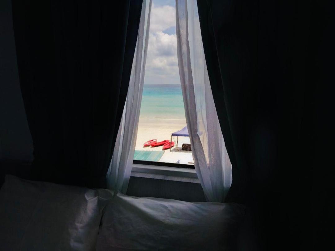 The Room Perhentian - Long Beach Kampung Kuala Besut Εξωτερικό φωτογραφία